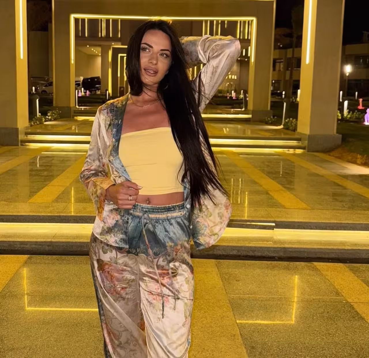 Tetiana brides by young man