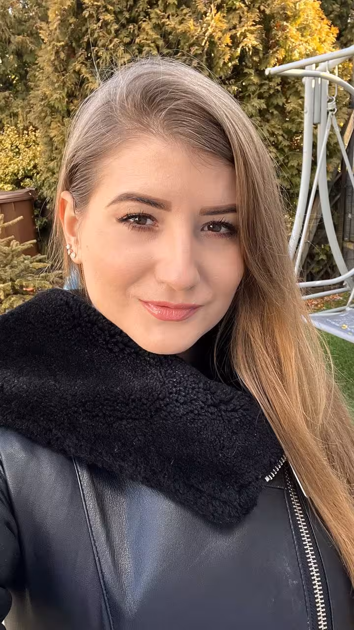 Viktoria friendship books penpals