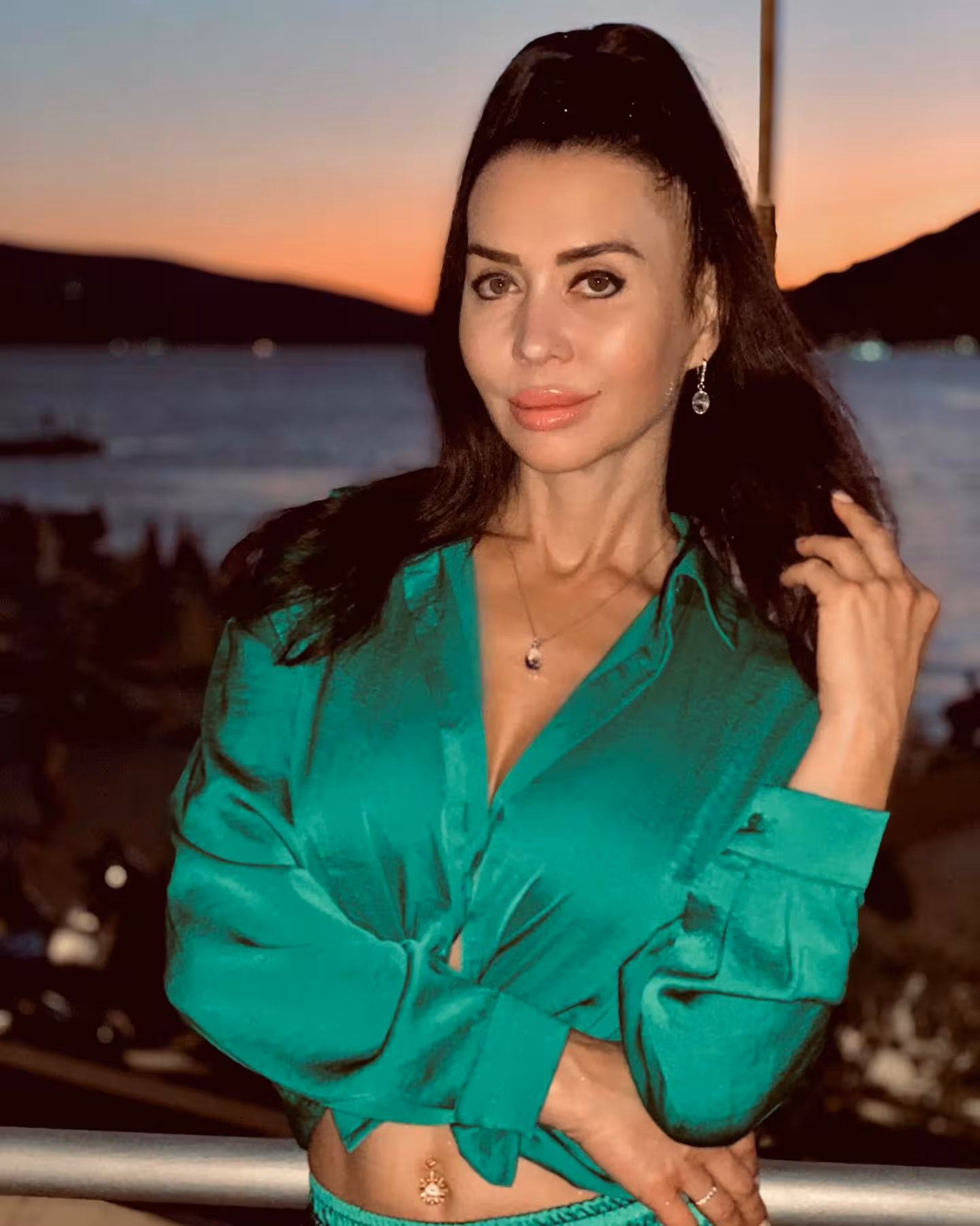 Vika brides by.young