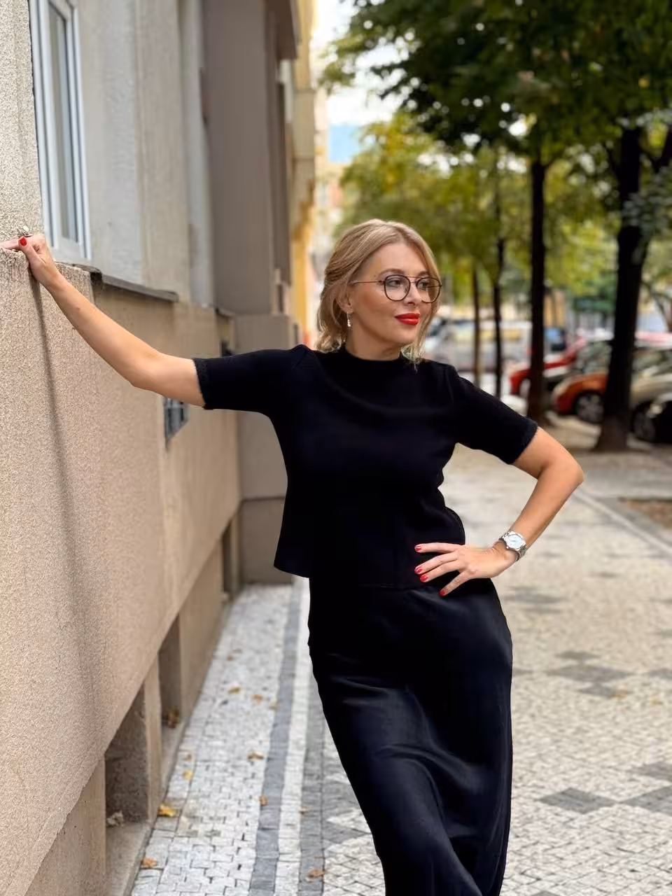 Olena friends brides