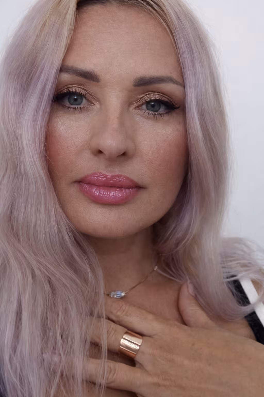 Lily brides by.young