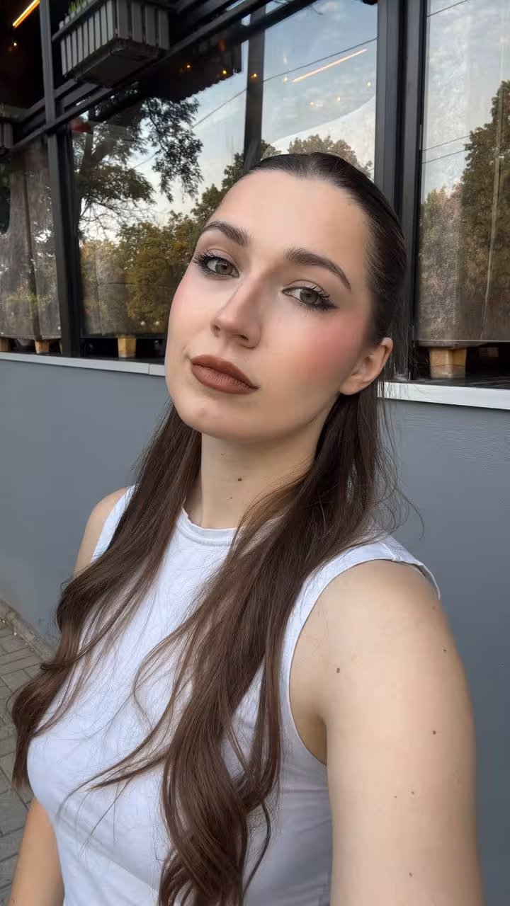 Valeriya female penpals with photos