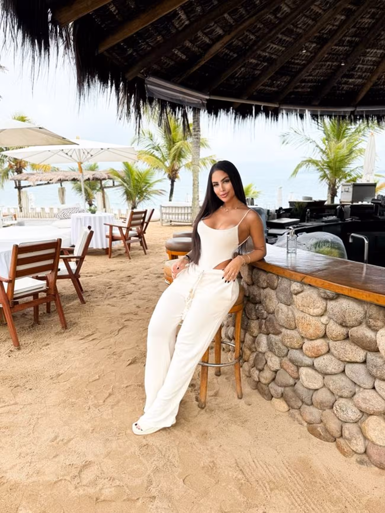 Raquel friends brides