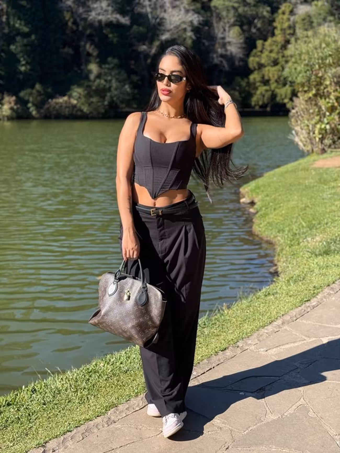 Raquel friends brides