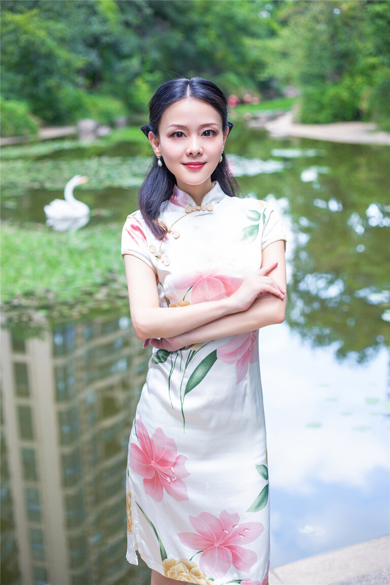 Zheng Lei Lei